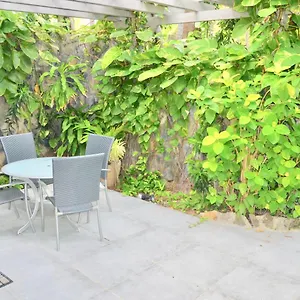 Adam Et Eve Aparthotel